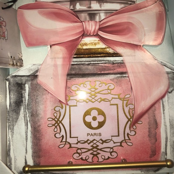 Accessories - 🎀 Pink Bow Decorative Women’s Accessory - hang chains , car keys , etc